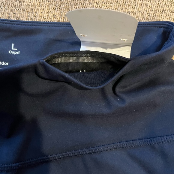 Xersion NWT Athletic Capri - NWT - Large - Picture 6 of 9